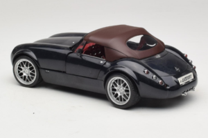 Wiesmann Roadster MF Carbon Black Revell 1:18 WIESMANN001 Metall – Bild 6 von 9