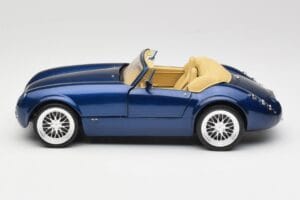 Wiesmann Roadster MF3 Blau Revell 1:18 08861 Metall – Bild 4 von 8