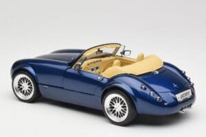 Wiesmann Roadster MF3 Blau Revell 1:18 08861 Metall – Bild 7 von 8