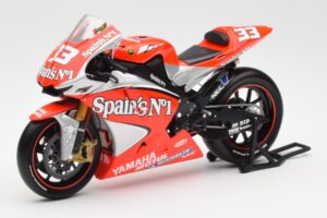 Yamaha YZR-M1 Gauloises Fortuna Yamaha #7 C. Checa MotoGP 2004 Minichamps 1:12 122043007 Metall – Bild 2 von 6