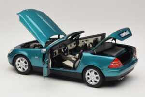 Mercedes SLK R170 Vivianite Green Norev 1:18 183021 Metall – Bild 7 von 10