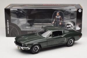 Ford Mustang GT Bullitt mit Steve McQueen Figur Greenlight 1:18 12885 Metall – Bild 8 von 8