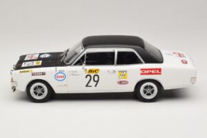 Opel Commodore A #29 J-L. Clarr / J-P. Peyroux Tour de France Automobile 1971 MCG 1:18 MCG18562R Metall – Bild 3 von 6