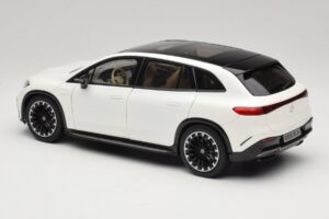 Mercedes EQS SUV X296 Manufaktur Diamond White NZG 1:18 B66960590 Metall – Bild 7 von 8