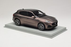 Maserati Grecale Bronze BBR 1:18 P18220FMAS Resin – Bild 4 von 7