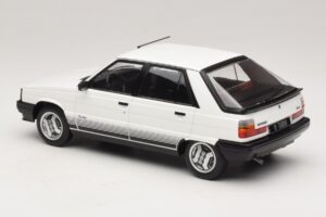 Renault 11 Turbo Weiss MCG 1:18 MCG18589 Metall – Bild 5 von 6