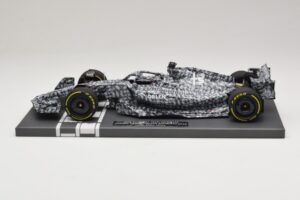 Alfa Romeo Orlen C42 V. Bottas Testing Barcelona 2022 Minichamps 1:18 117229977 Resin – Bild 3 von 7