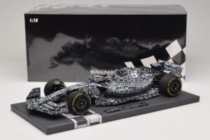 Alfa Romeo Orlen C42 V. Bottas Testing Barcelona 2022 Minichamps 1:18 117229977 Resin – Bild 7 von 7