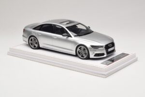 Audi S6 C7 Florett Silver Metallic IVY Merit 1:18 REMC038 Resin – Bild 4 von 7