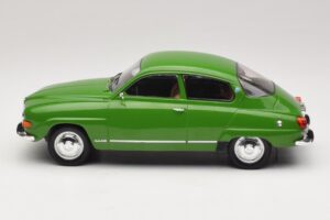 Saab 96 V4 Grün MCG 1:18 MCG18655 Metall – Bild 3 von 6