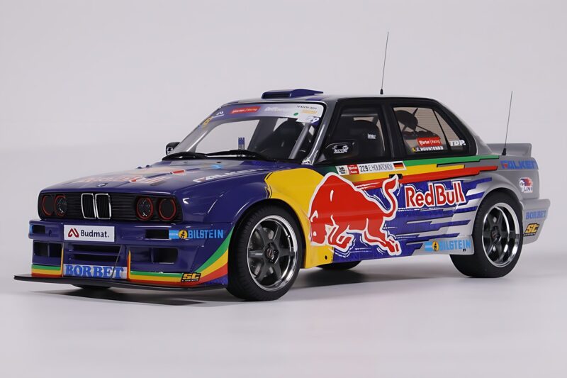 BMW E30 V8 #229 E. Hountondji Red Bull Driftbrothers Drift 2023 Blau Otto 1:18 OT486 Resin