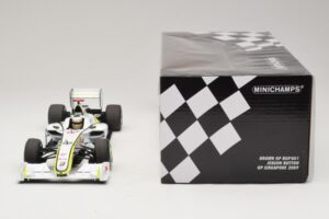Brawn GP BGP001 #22 J. Button Singapore GP 2009 Minichamps 1:18 180090222 Resin – Bild 6 von 7