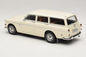Volvo Amazon Kombi Pearl White Norev 1:18 188750 Metall – Bild 5 von 6