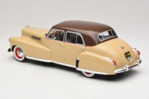 Cadillac Fleetwood Series 60 Special Beige MCG 1:18 MCG18656 Metall – Bild 5 von 6