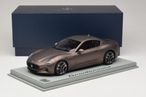 Maserati GranTurismo Trofeo Rame Folgore BBR 1:18 P18240AMAS Resin – Bild 7 von 7
