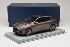 Maserati Grecale Bronze BBR 1:18 P18220FMAS Resin – Bild 7 von 7