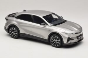 Alpine A390 GT Argent Mercure Otto 1:18 OT1318 Resin – Bild 4 von 6