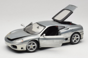 Ferrari 360 Modena Chrom Silber Hot Wheels 1:18 27774 Metall – Bild 2 von 8