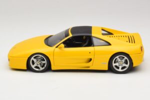Ferrari F355 Spider Gelb mit Schwarzem Dach UT Models 1:18 180074030-P4 Metall – Bild 4 von 8
