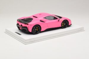 Ferrari SF90 Pack Fiorano Glanz Qatar Pink BBR 1:18 RACELINE137 Resin – Bild 2 von 7