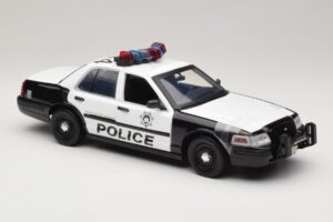 Ford Crown Victoria Police Interceptor The Hangover Movie Greenlight 1:18 12911 Metall – Bild 4 von 6