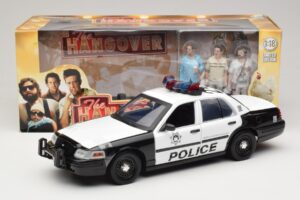 Ford Crown Victoria Police Interceptor The Hangover Movie Greenlight 1:18 12911 Metall – Bild 6 von 6