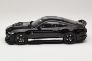 Ford Mustang Shelby GT500 S550 Schwarz IXO 1:18 U18RDC002-FO Metall – Bild 4 von 8