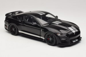 Ford Mustang Shelby GT500 S550 Schwarz IXO 1:18 U18RDC002-FO Metall – Bild 6 von 8