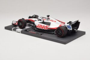 Haas VF-22 K. Magnussen Pole Position Brazilian GP 2022 Minichamps 1:18 117222120 Resin – Bild 5 von 7