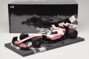 Haas VF-22 K. Magnussen Pole Position Brazilian GP 2022 Minichamps 1:18 117222120 Resin – Bild 7 von 7