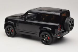 Land Rover Defender 90 L663 P400 X-Dynamic HSE Santorini Black GT Spirit 1:18 GT992 Resin – Bild 5 von 6