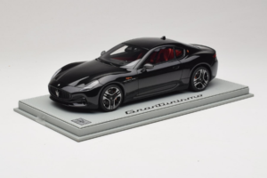 Maserati GranTurismo Trofeo Nero Assoluto BBR 1:18 P18240CMAS Resin – Bild 2 von 7