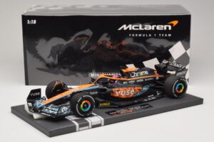 McLaren MCL36 #3 D. Ricciardo Abu Dhabi GP 2022 Minichamps 1:18 537224003 Resin – Bild 7 von 7