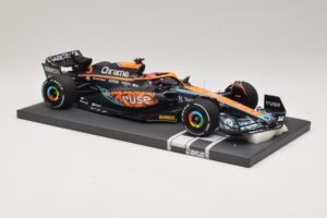 McLaren MCL36 #4 L. Norris Abu Dhabi GP 2022 Minichamps 1:18 537224004 Resin – Bild 4 von 7