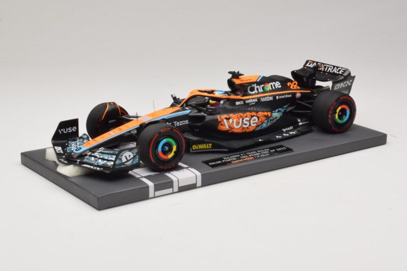 McLaren MCL36 O. Piastri Abu Dhabi Test 2022 Minichamps 1:18 537221828 Resin