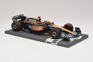 McLaren MCL36 O. Piastri Abu Dhabi Test 2022 Minichamps 1:18 537221828 Resin – Bild 4 von 7