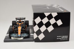 McLaren MCL36 O. Piastri Abu Dhabi Test 2022 Minichamps 1:18 537221828 Resin – Bild 6 von 7