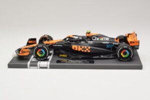 McLaren MCL60 #4 L. Norris 2nd Place Singapore GP 2023 Minichamps 1:18 537233404 Resin – Bild 3 von 7