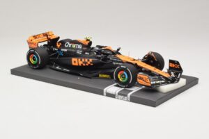 McLaren MCL60 #4 L. Norris 2nd Place Singapore GP 2023 Minichamps 1:18 537233404 Resin – Bild 4 von 7