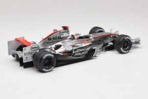McLaren MP4/21 #3 K. Raikkonen 2006 Minichamps 1:18 530061803 Resin – Bild 2 von 7