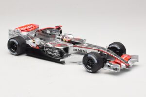 McLaren MP4/21 #3 K. Raikkonen 2006 Minichamps 1:18 530061803 Resin – Bild 4 von 7