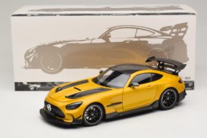 Mercedes AMG GT Black Series C190 Solarbeam Yellow Metallic Minichamps 1:18 110032021 Metall – Bild 8 von 8