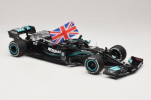Mercedes AMG Petronas W12 E Performance L. Hamilton Winner British GP 2021 Minichamps 1:18 110211144 Resin – Bild 4 von 7