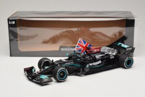 Mercedes AMG Petronas W12 E Performance L. Hamilton Winner British GP 2021 Minichamps 1:18 110211144 Resin – Bild 7 von 7