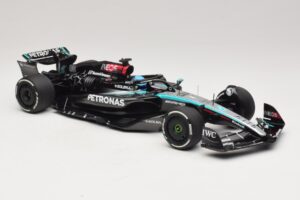 Mercedes AMG Petronas W15 E Performance G. Russell 2024 Minichamps 1:18 110240163 Resin – Bild 4 von 7