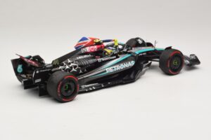 Mercedes AMG Petronas W15 E Performance L. Hamilton Winner British GP 2024 Minichamps 1:18 110241244 Resin – Bild 2 von 7