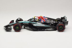 Mercedes AMG Petronas W15 E Performance L. Hamilton Winner British GP 2024 Minichamps 1:18 110241244 Resin – Bild 3 von 7