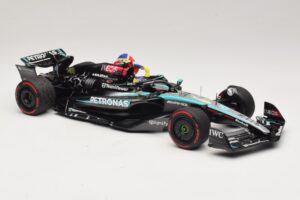Mercedes AMG Petronas W15 E Performance L. Hamilton Winner British GP 2024 Minichamps 1:18 110241244 Resin – Bild 4 von 7