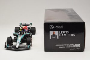 Mercedes AMG Petronas W15 E Performance L. Hamilton Winner British GP 2024 Minichamps 1:18 110241244 Resin – Bild 6 von 7