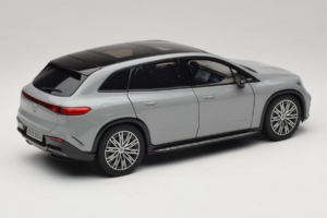 Mercedes EQS SUV X296 Manufaktur Alpine Grey NZG 1:18 B66960591 Metall – Bild 3 von 8